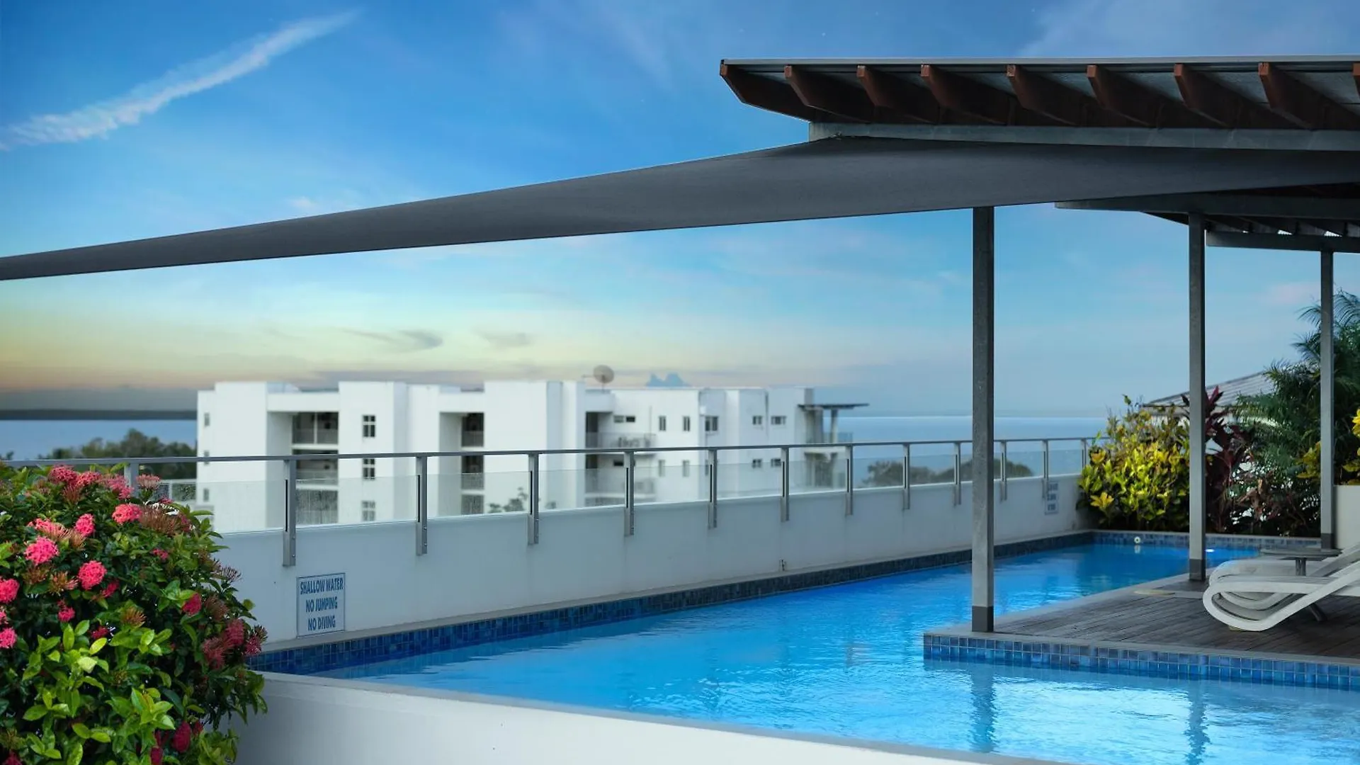 Panoramic Views 3Br Cairns City Apartment